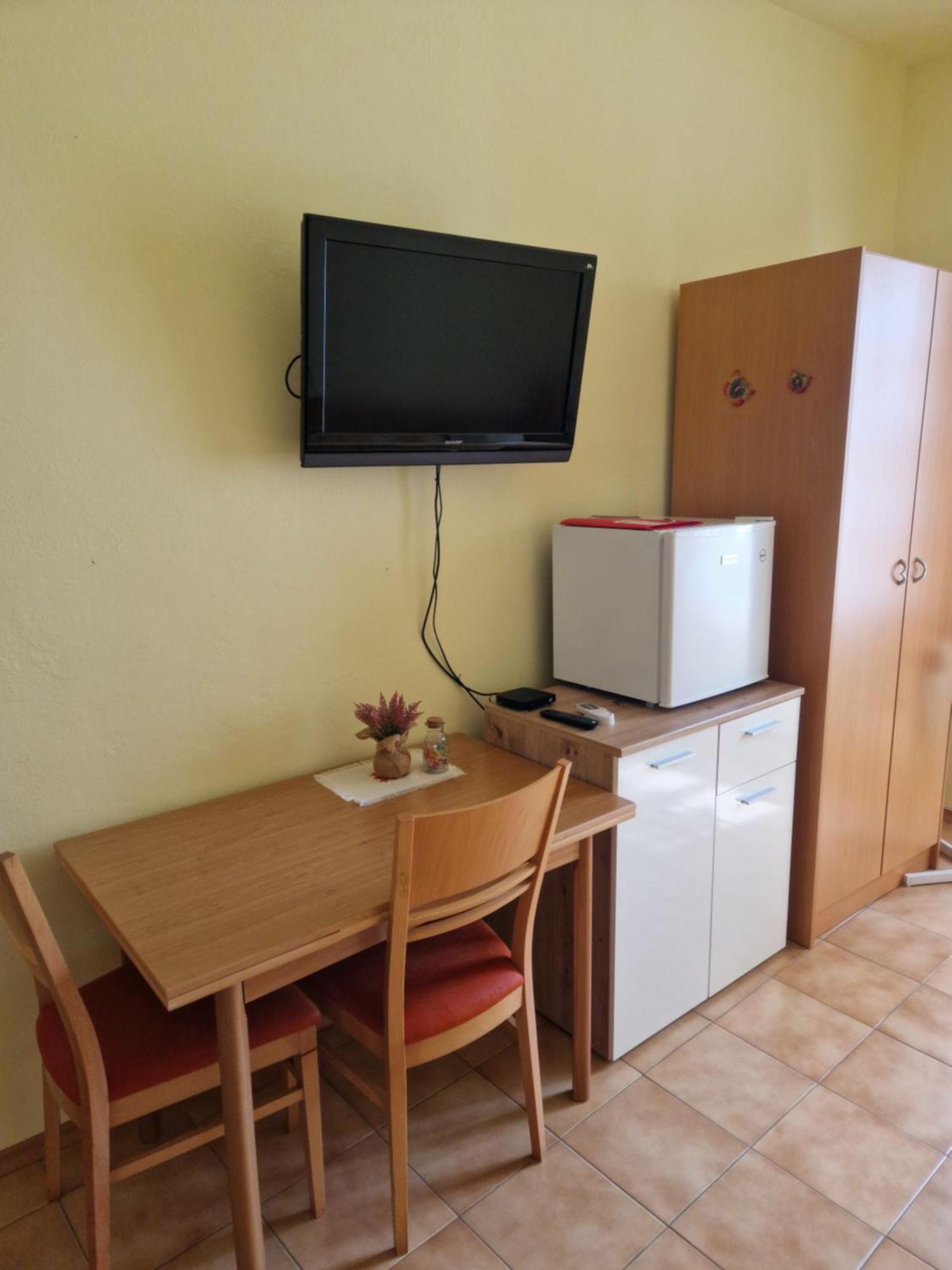 Apartma In Soba Vipavski Kriz Ajdovscina Room photo