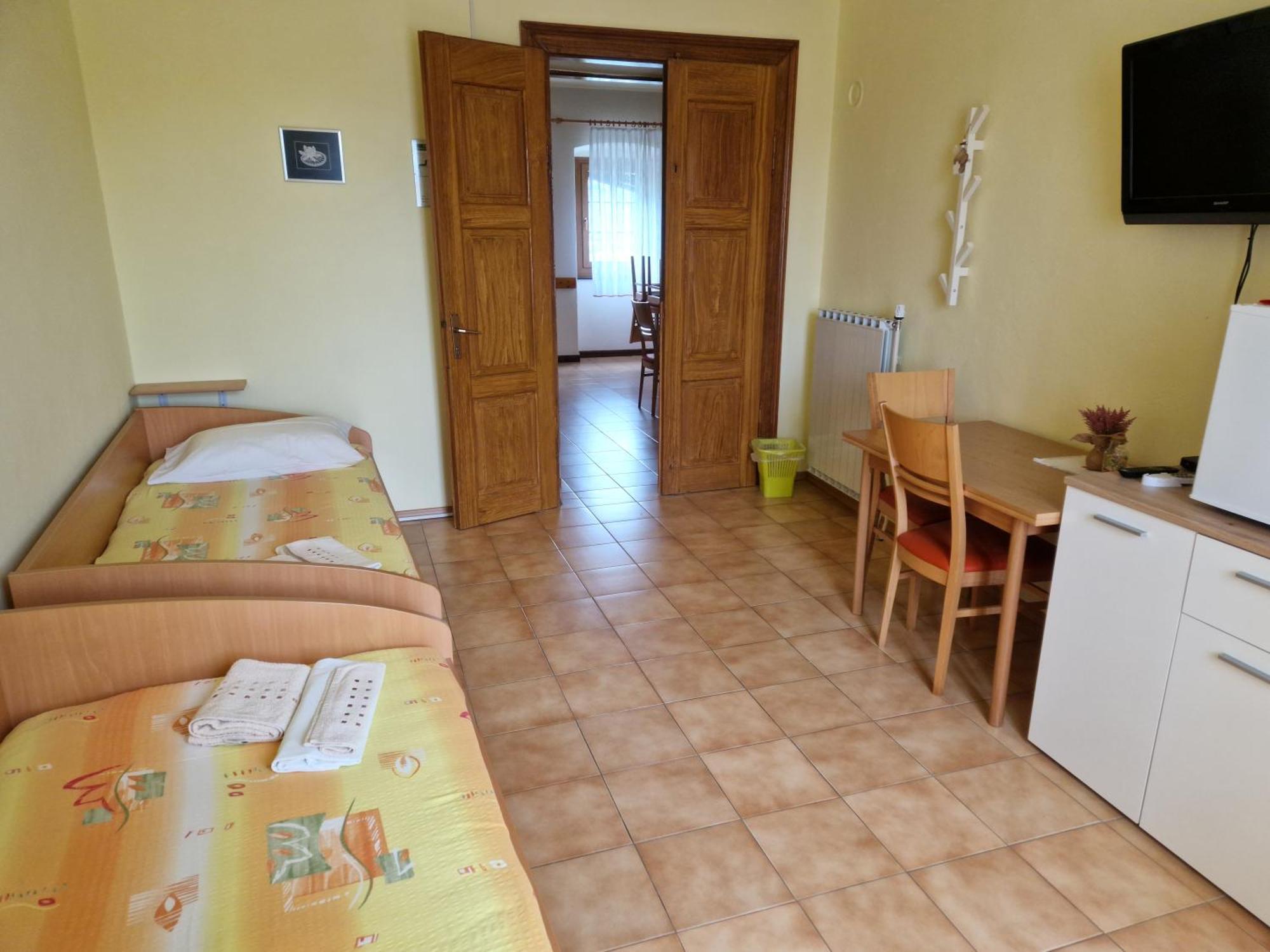Apartma In Soba Vipavski Kriz Ajdovscina Room photo